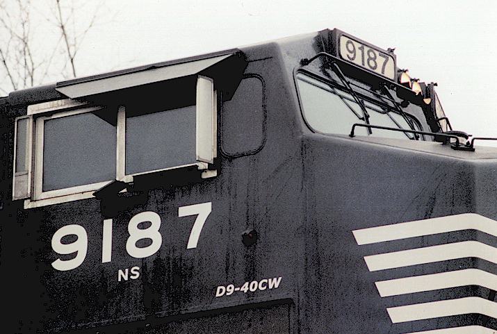 Dash 9 Cab